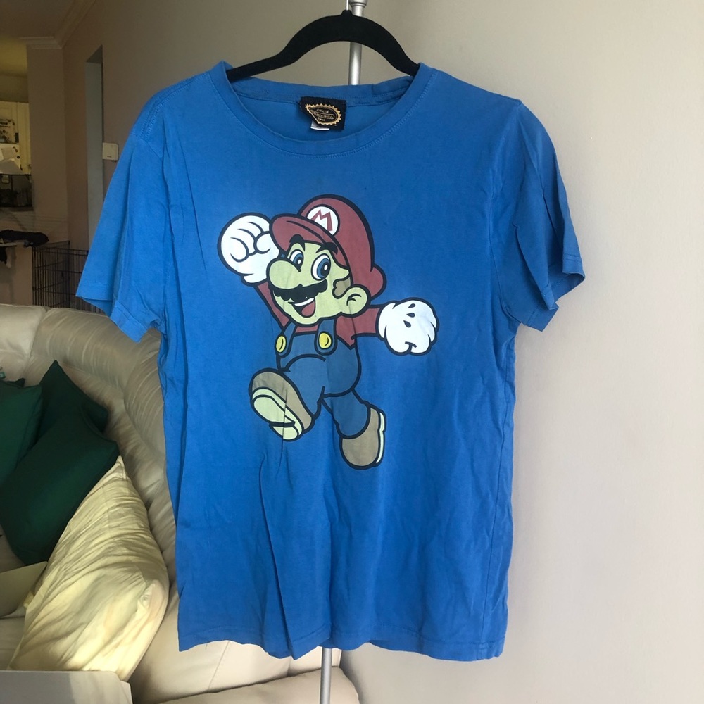 Blue Nintendo Super Mario T-Shirt Size Medium